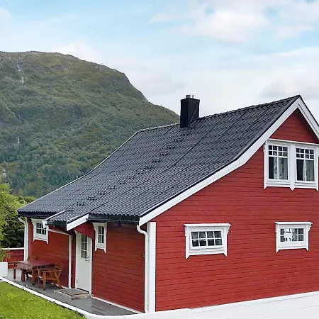 Three-bedroom Holiday In 3 Hébergement de vacances *