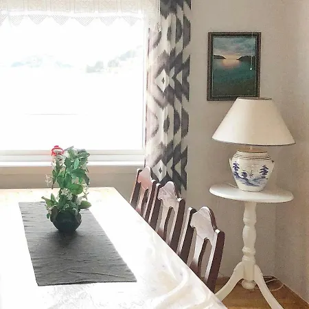 Three-bedroom Holiday In 3 Hébergement de vacances *